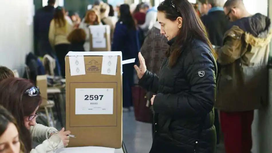 20210620votacionurnacuarterolog-1193213