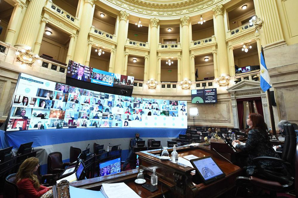 Senadores